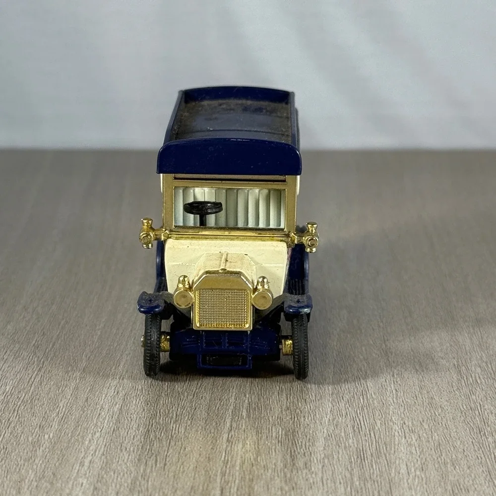 Vintage Pepsi Cola Delivery Truck DieCast More Bounce To The Ounce